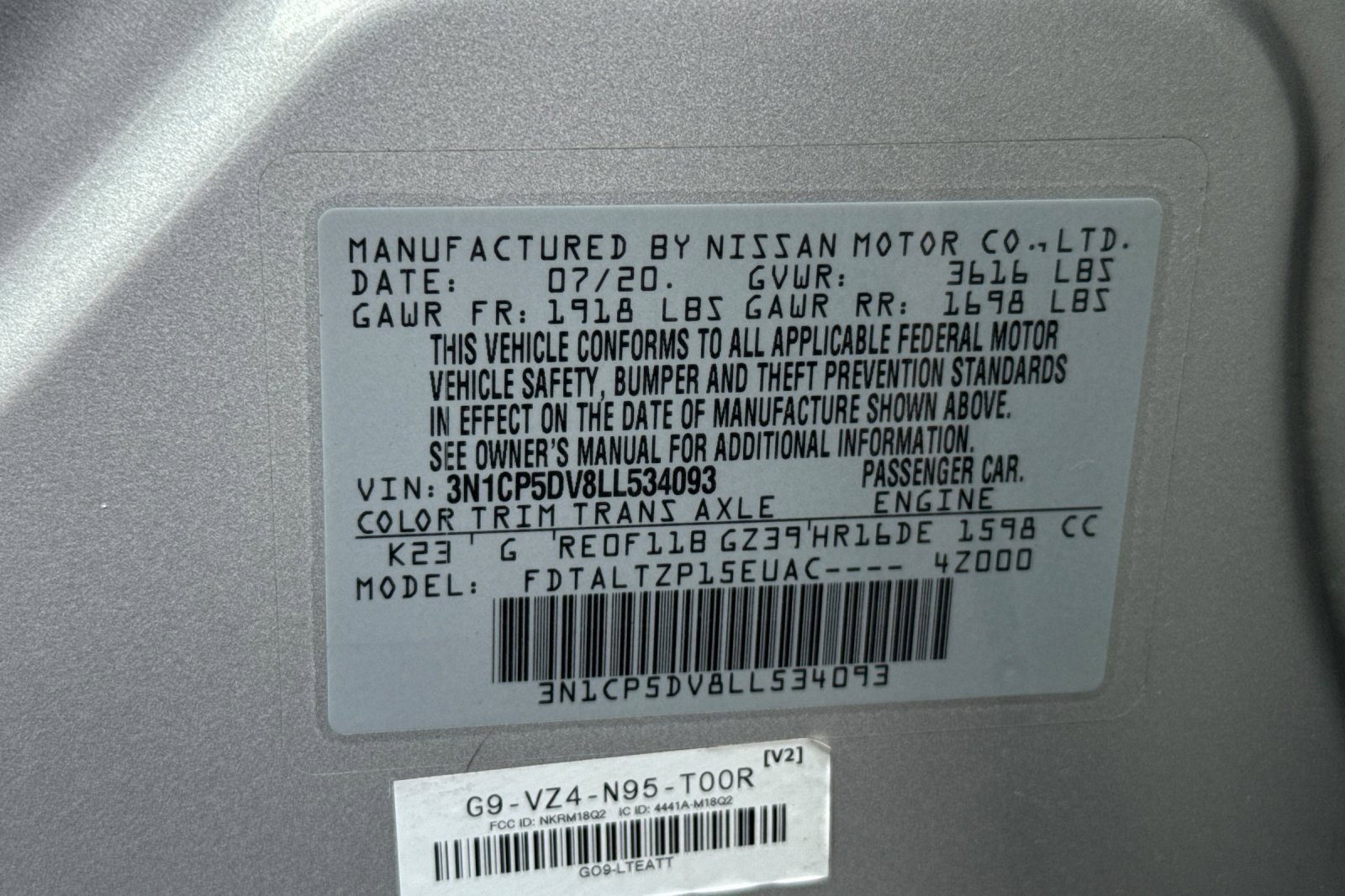 Used 2020 Nissan Kicks SR image 33