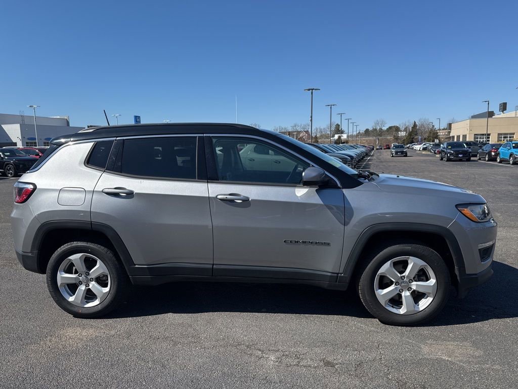 Used 2020 Jeep Compass Latitude w/ Cold Weather Group image 3