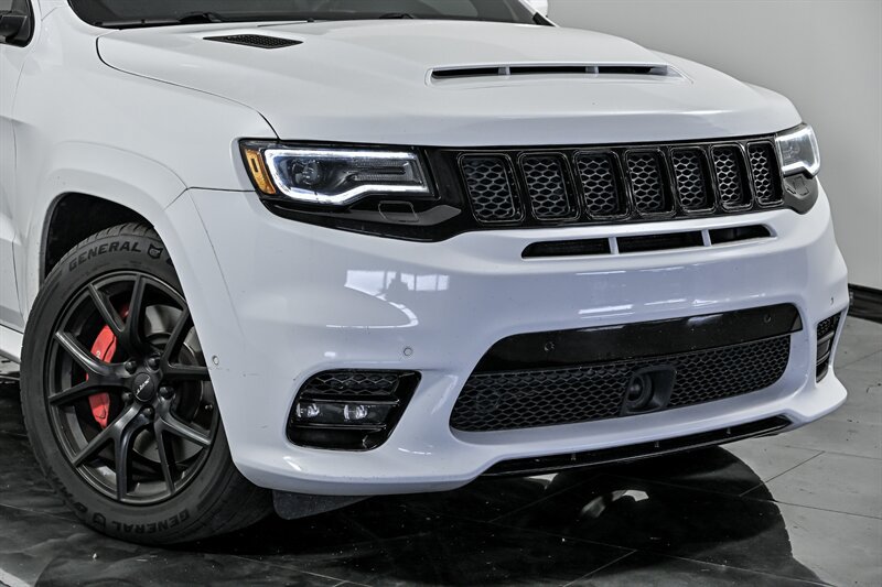 Used 2019 Jeep Grand Cherokee SRT AWD/4WD image 2