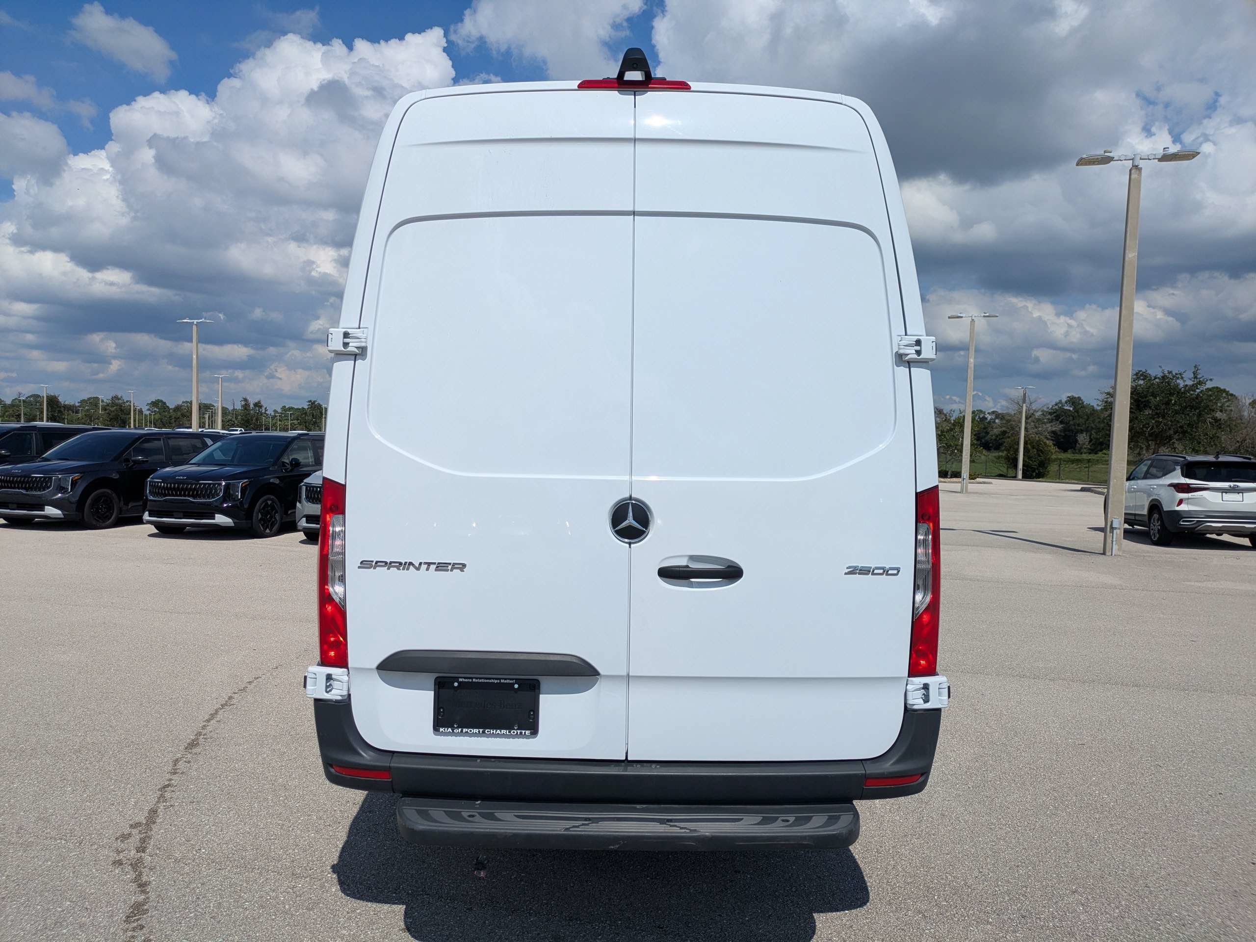 Used 2025 Mercedes-Benz Sprinter 2500 image 6