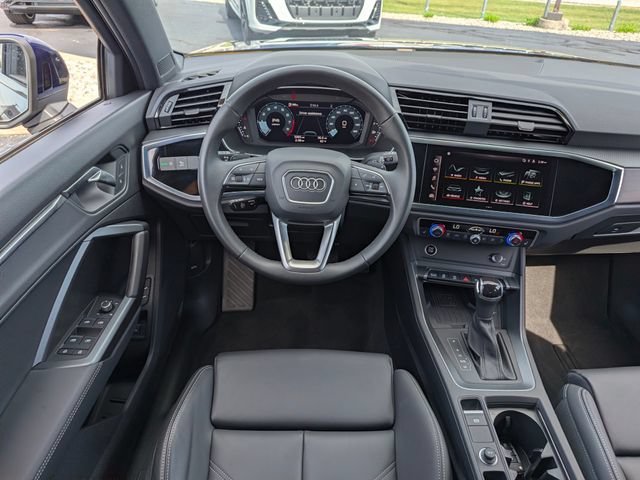 Certified 2025 Audi Q3 2.0T Premium AWD/4WD image 25