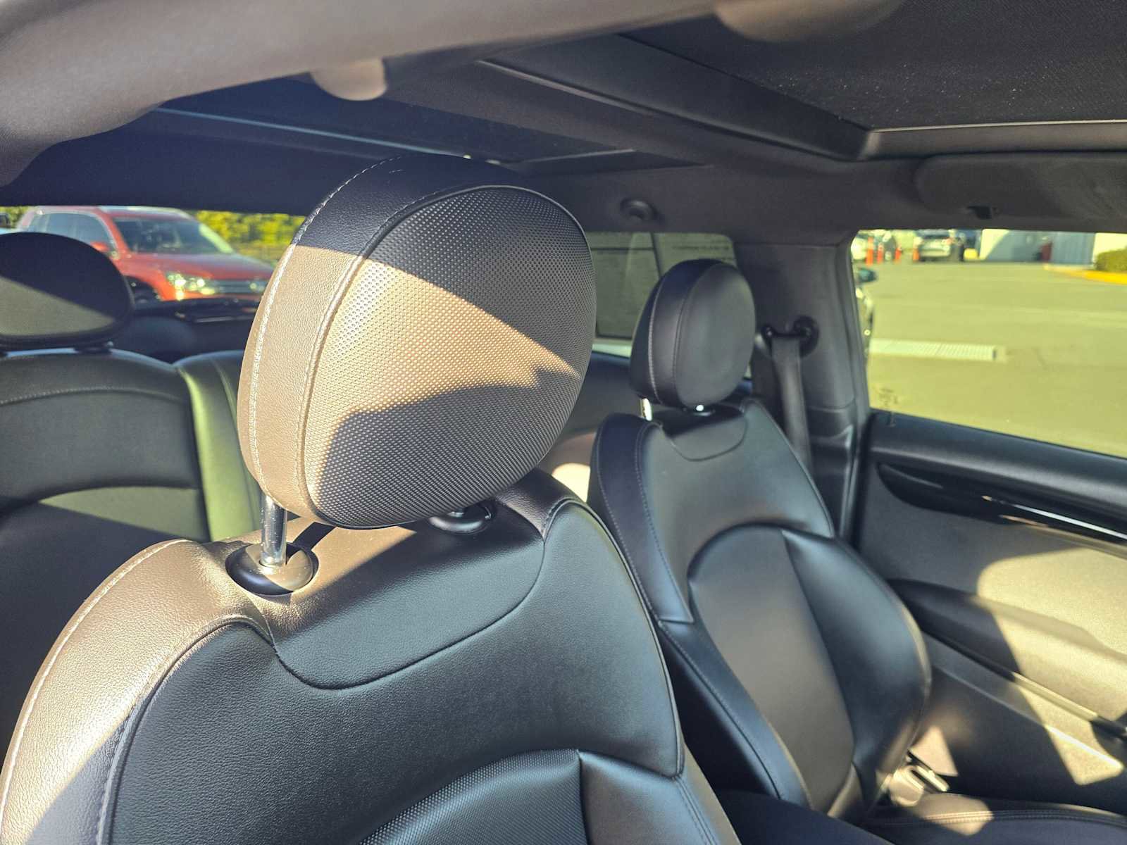 Used 2018 MINI Cooper S image 13