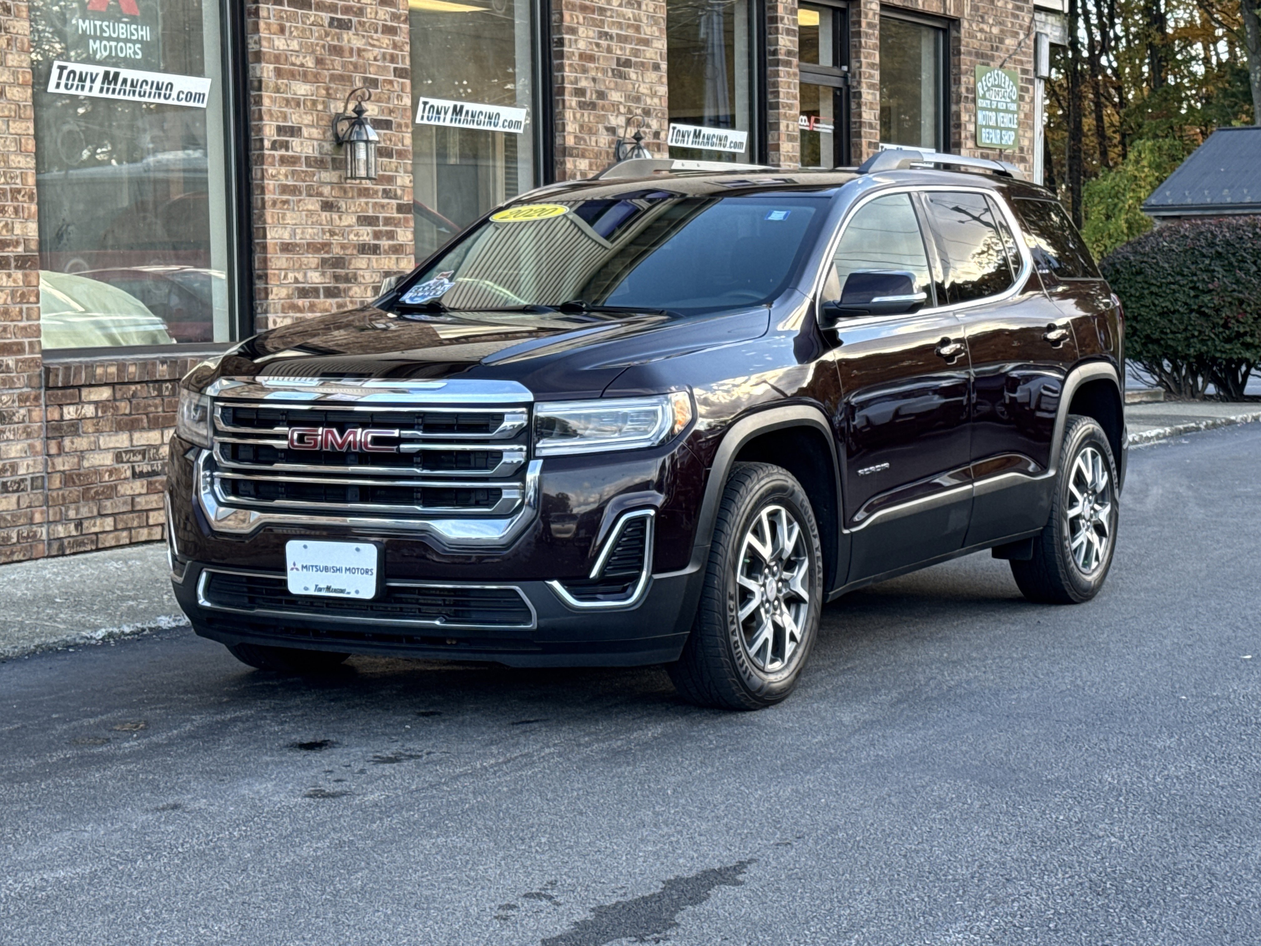 Used 2020 GMC Acadia SLE w/ Driver Convenience Package