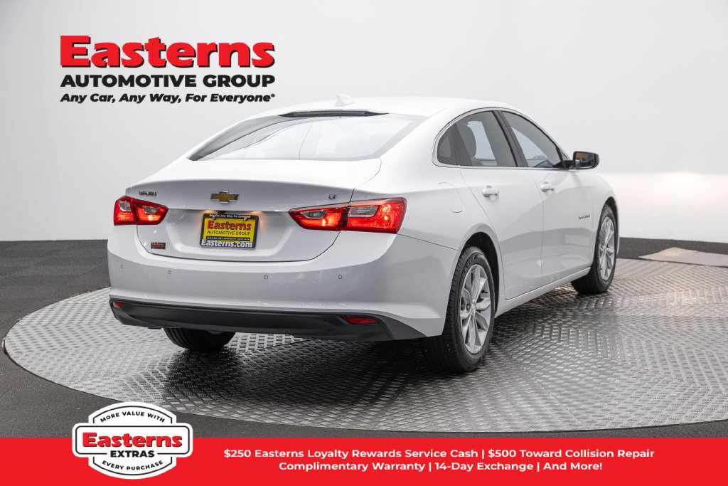 Used 2025 Chevrolet Malibu LT FWD image 5