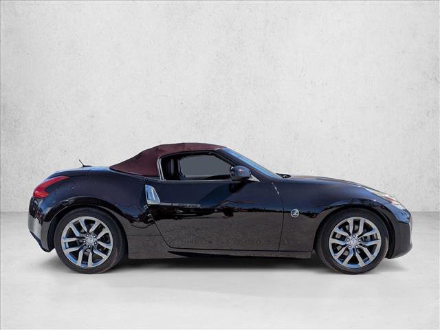 Used 2014 Nissan 370Z Touring w/ Navigation Package image 4