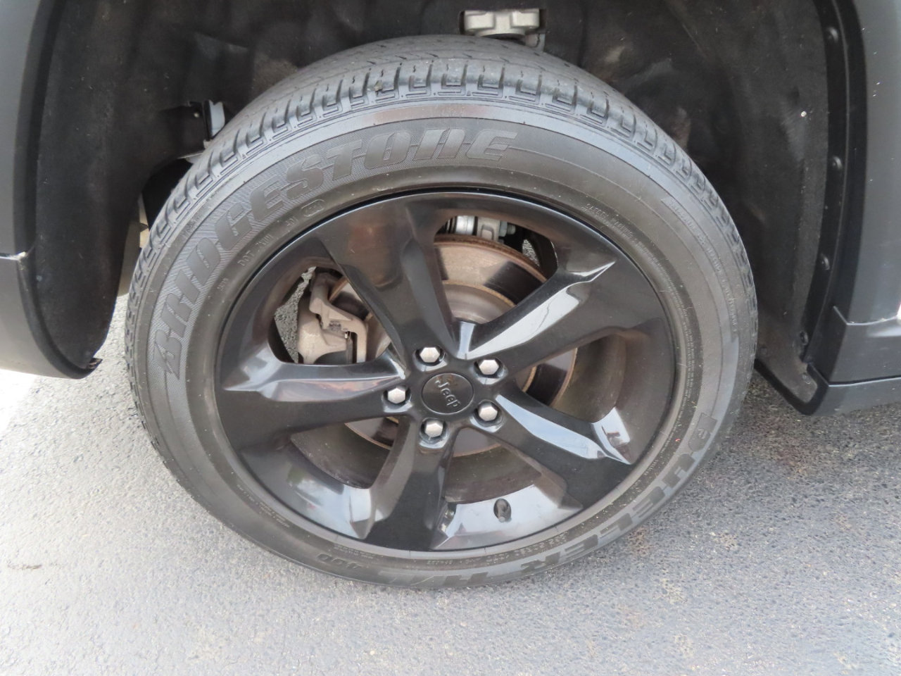 Used 2021 Jeep Grand Cherokee L Laredo image 18