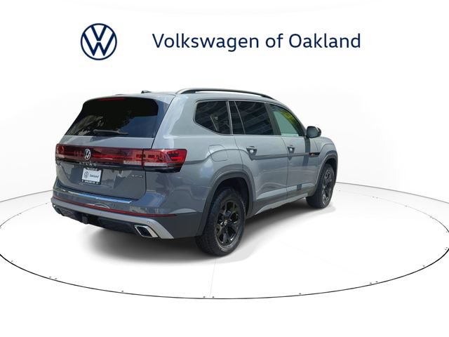 New 2026 Volkswagen Atlas Peak Edition AWD/4WD image 8