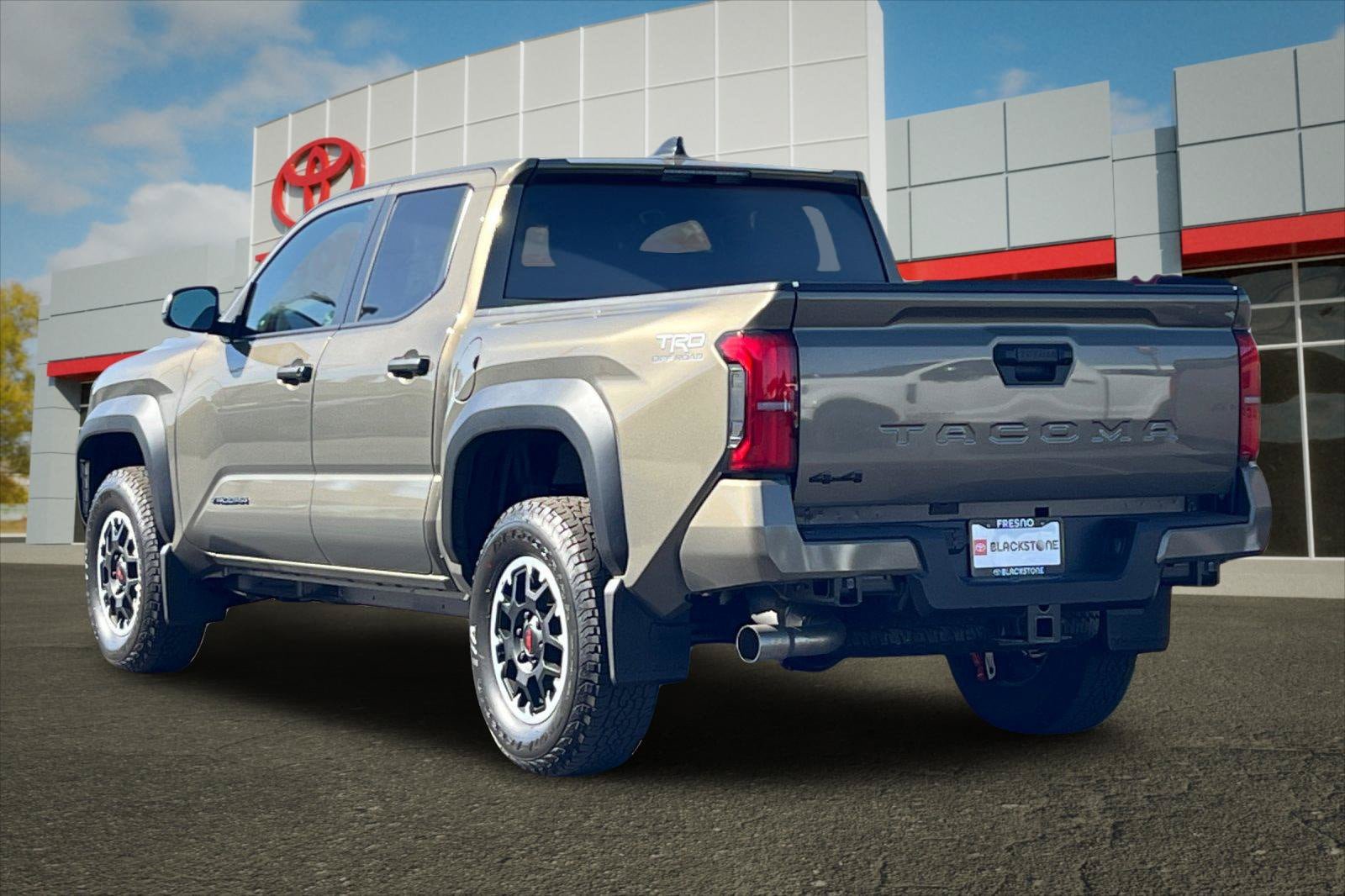 Certified 2026 Toyota Tacoma TRD Off-Road AWD/4WD image 5