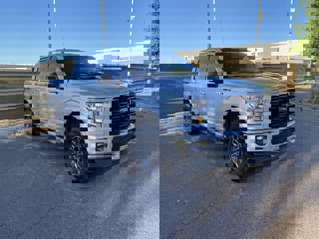 Used 2017 Ford F150 XLT w/ Equipment Group 302A Luxury AWD/4WD image 5