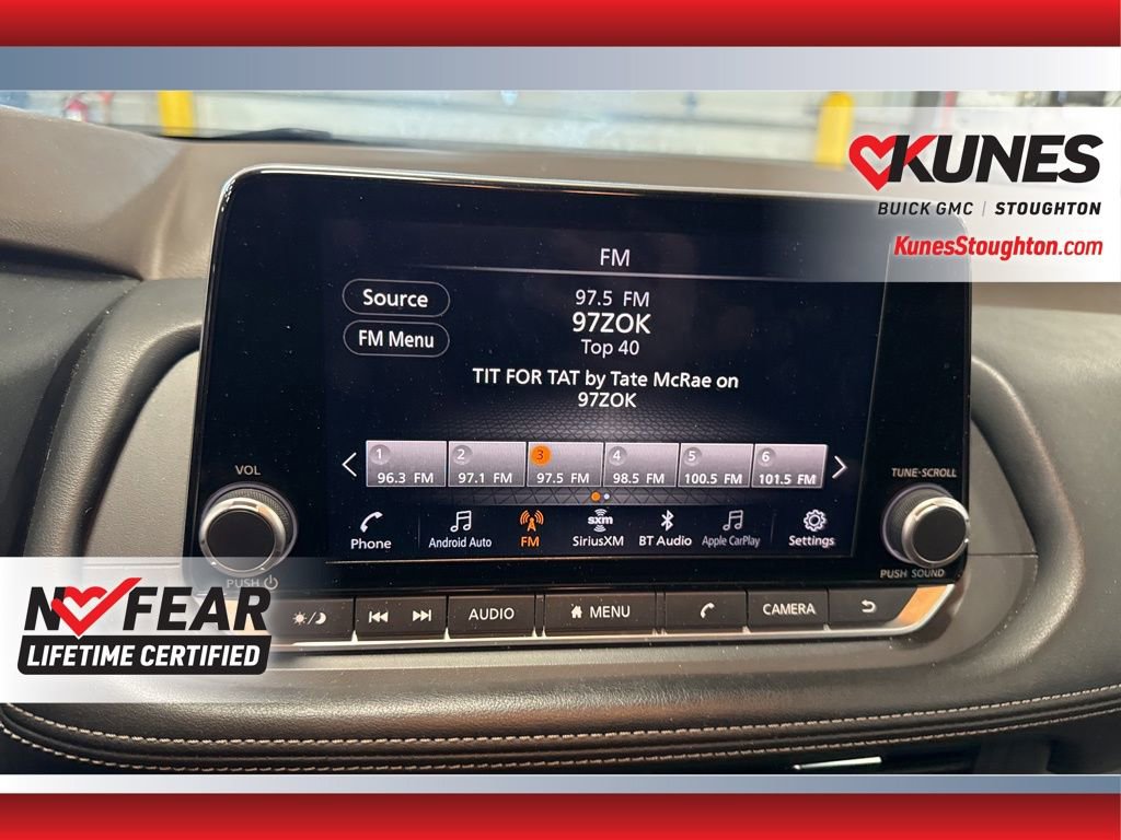 Used 2023 Nissan Rogue S image 29