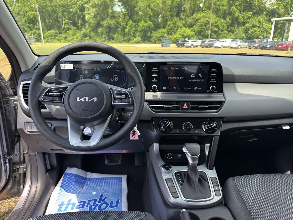 New 2026 Kia Seltos LX FWD image 20