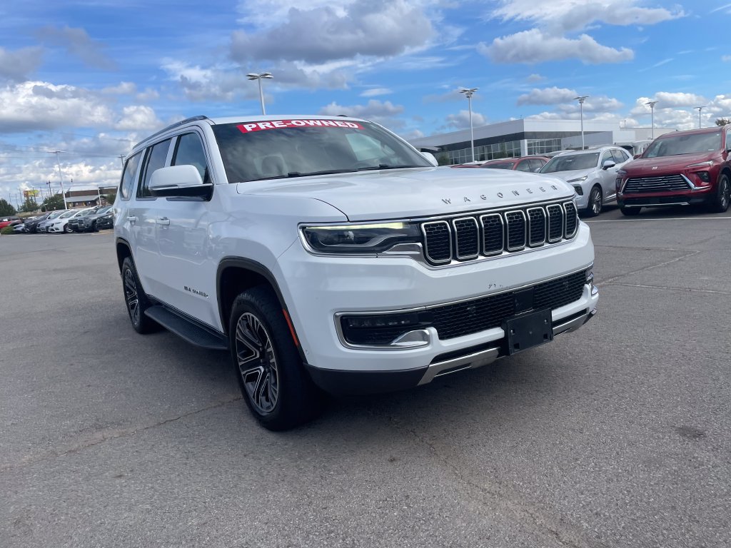 Used 2022 Jeep Wagoneer Series III AWD/4WD image 3