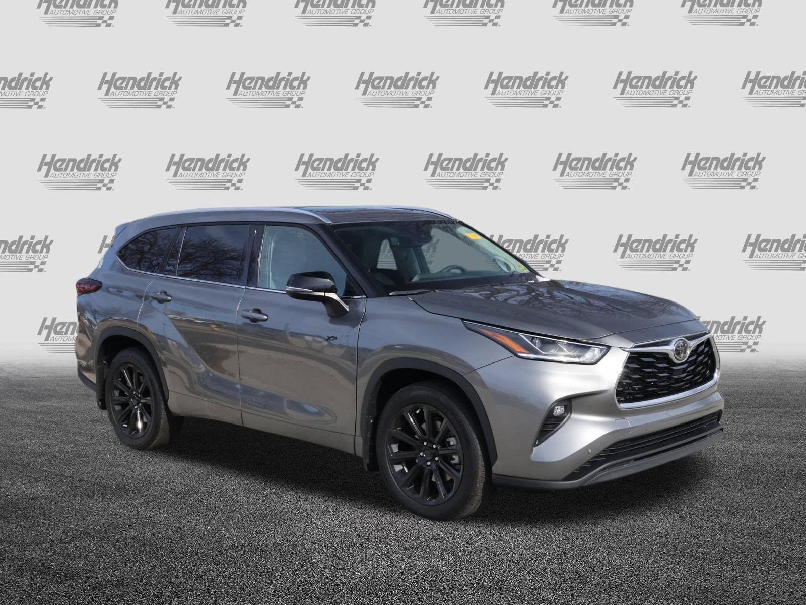 Used 2025 Toyota Highlander Limited image 2