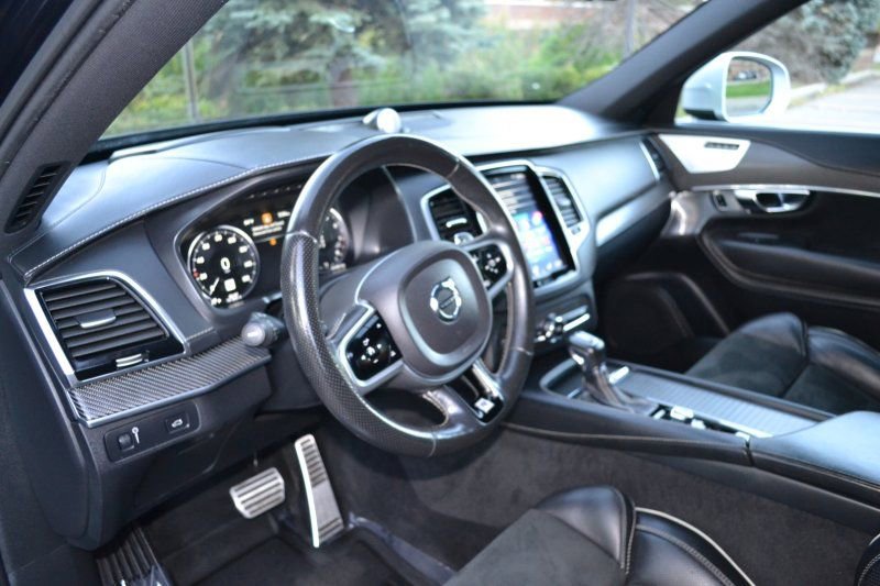 Used 2019 Volvo XC90 T6 R-Design w/ Protection Package image 18