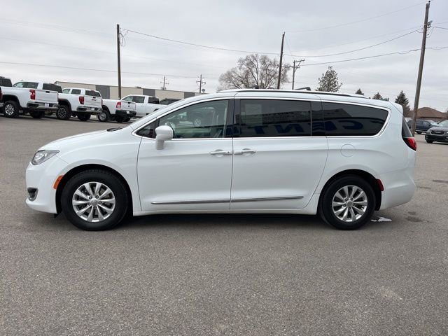 Used 2018 Chrysler Pacifica Touring-L w/ Premium Audio Group image 9