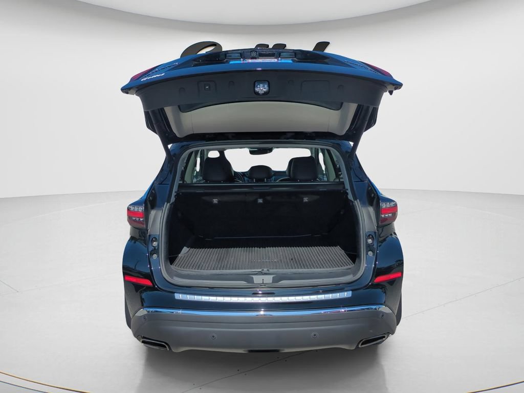 Certified 2024 Nissan Murano Platinum w/ Cargo Package FWD image 10