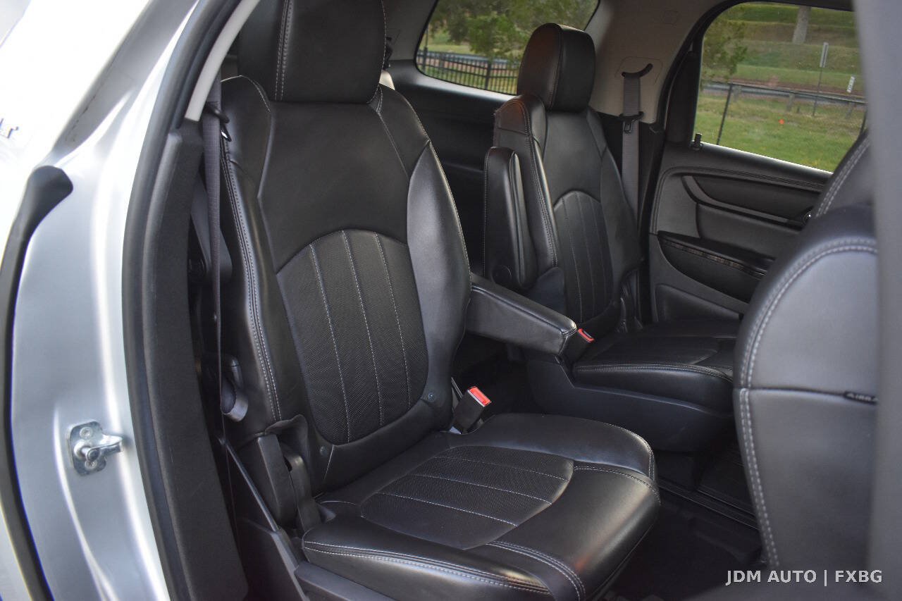 Used 2015 GMC Acadia SLT w/ Technology Package AWD/4WD image 15