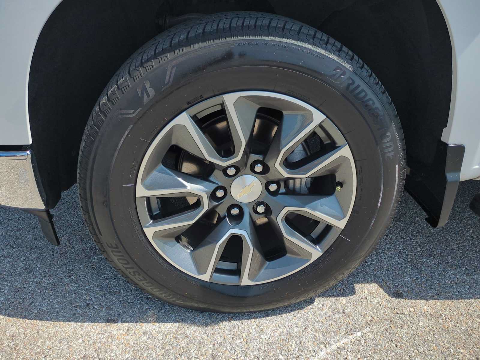 Used 2023 Chevrolet Silverado 1500 LT RWD image 33