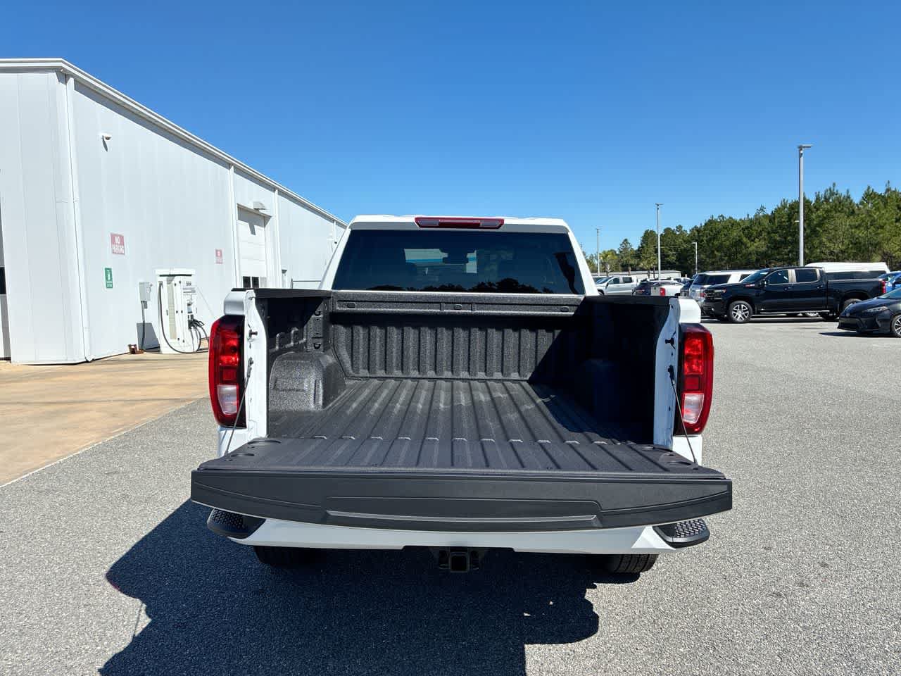 New 2026 GMC Sierra 1500 Pro w/ Graphite Edition AWD/4WD image 24