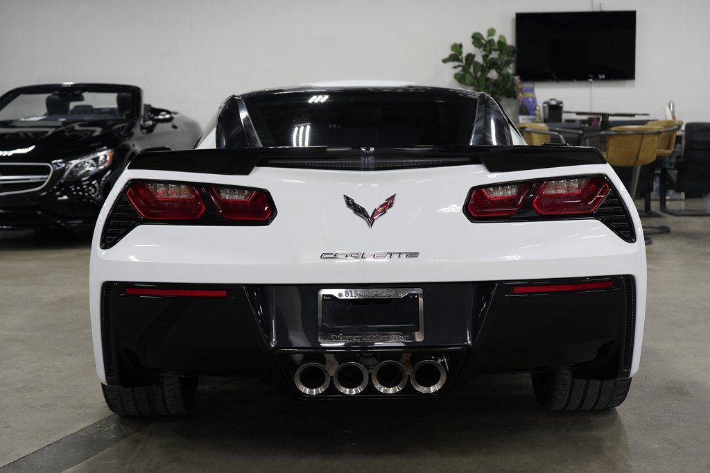 Used 2014 Chevrolet Corvette Stingray Coupe RWD image 4