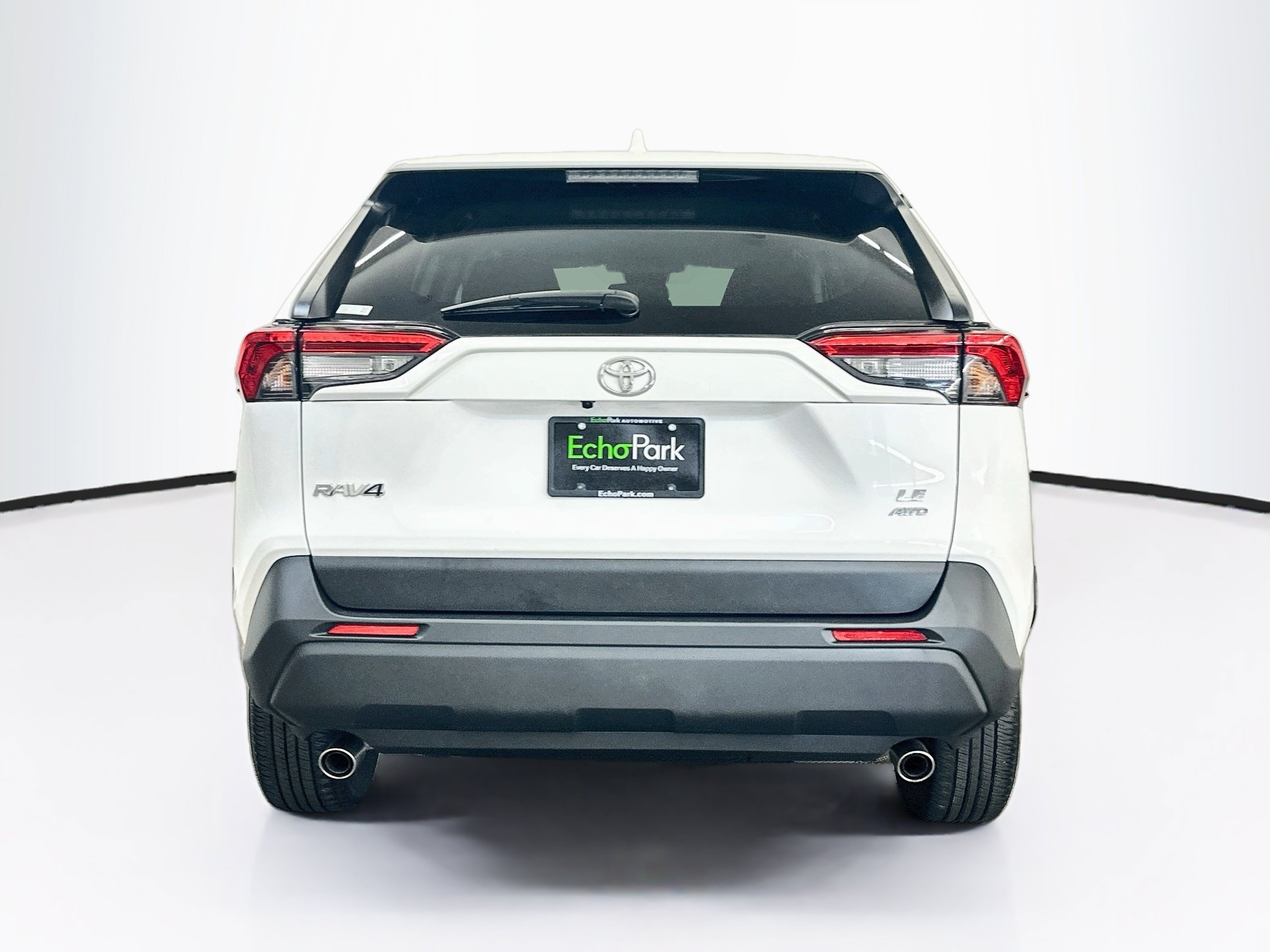 Used 2025 Toyota RAV4 LE AWD/4WD image 7