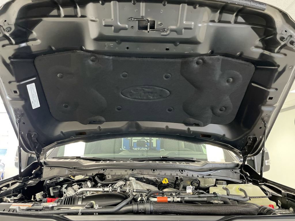 New 2026 Ford F350 4x4 Crew Cab Super Duty image 13