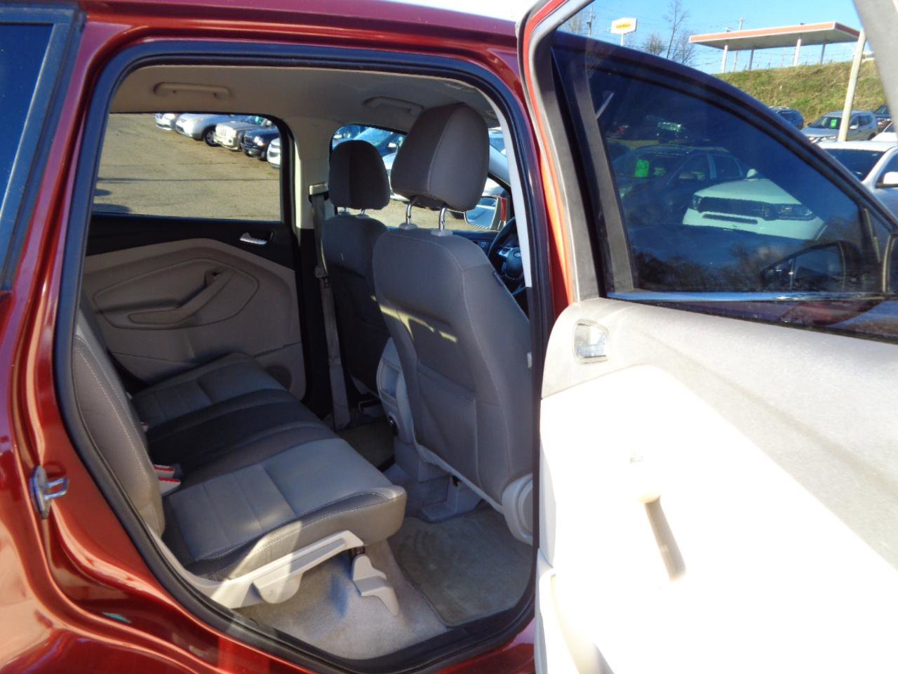 Used 2014 Ford Escape SE AWD/4WD image 17