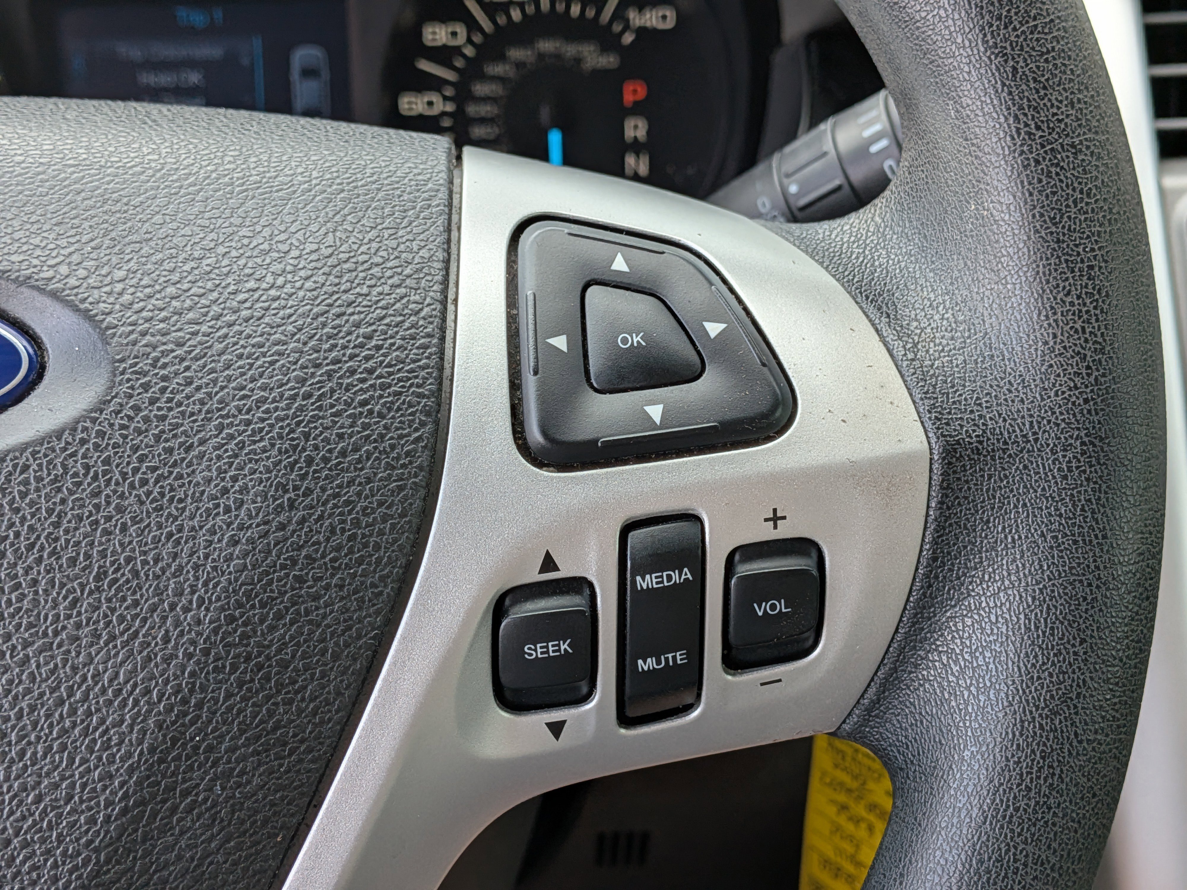 Used 2011 Ford Edge SE image 24