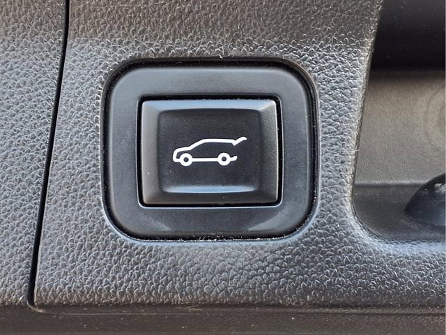 Certified 2017 GMC Acadia Denali image 27