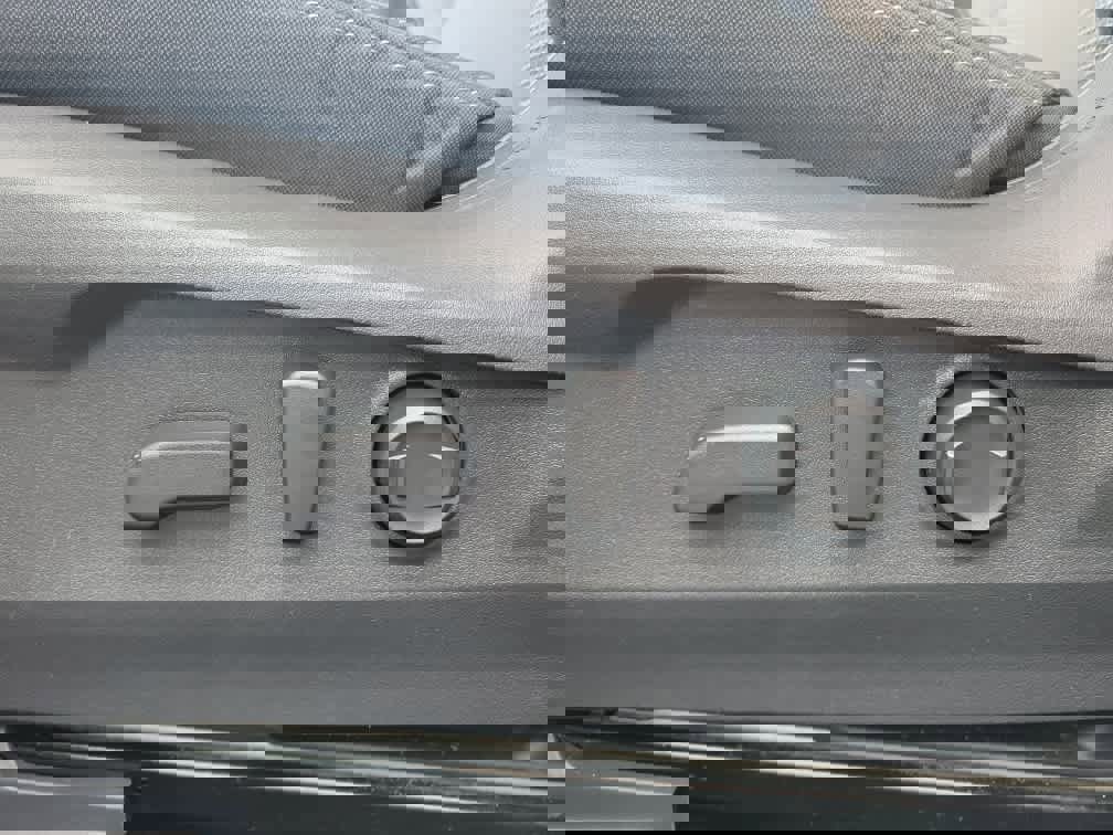 Used 2023 Subaru Outback Premium image 27