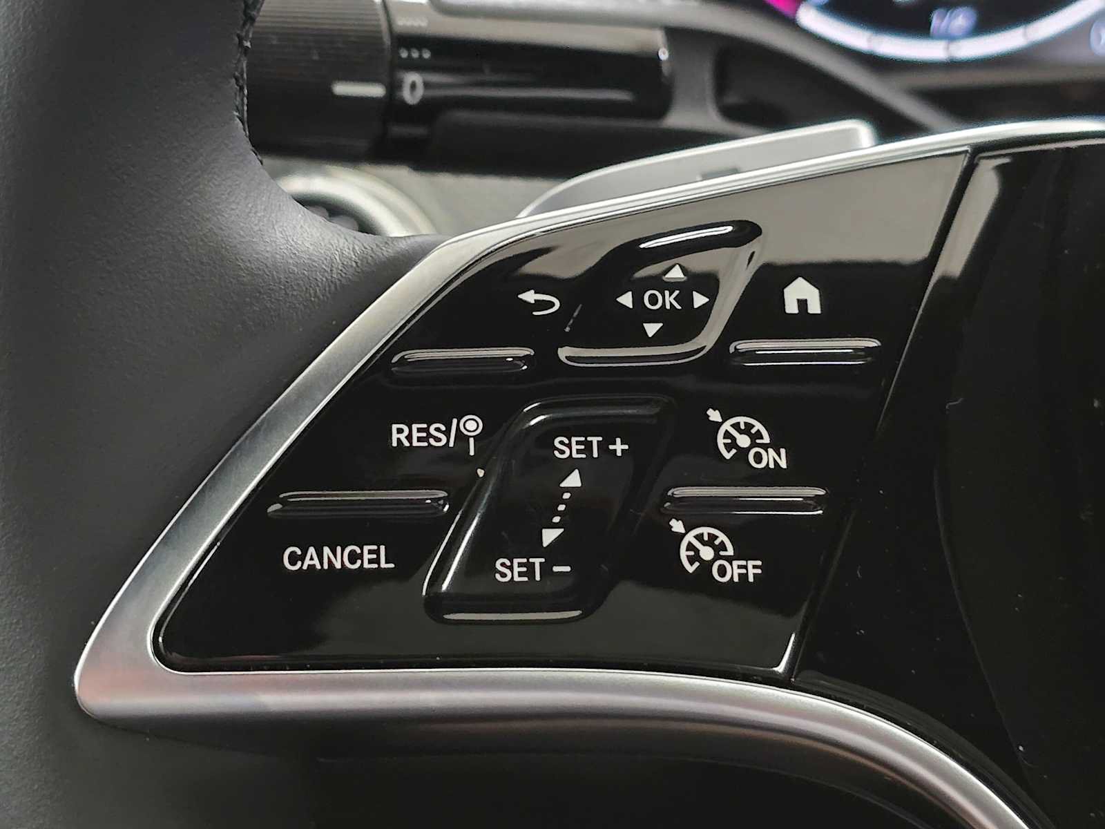 Used 2026 Mercedes-Benz E 350 4MATIC Sedan image 32