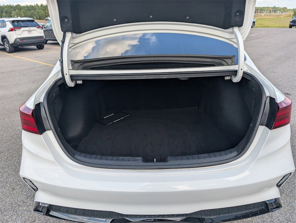 Used 2023 Kia Forte GT-Line w/ GT-Line Premium Package image 32