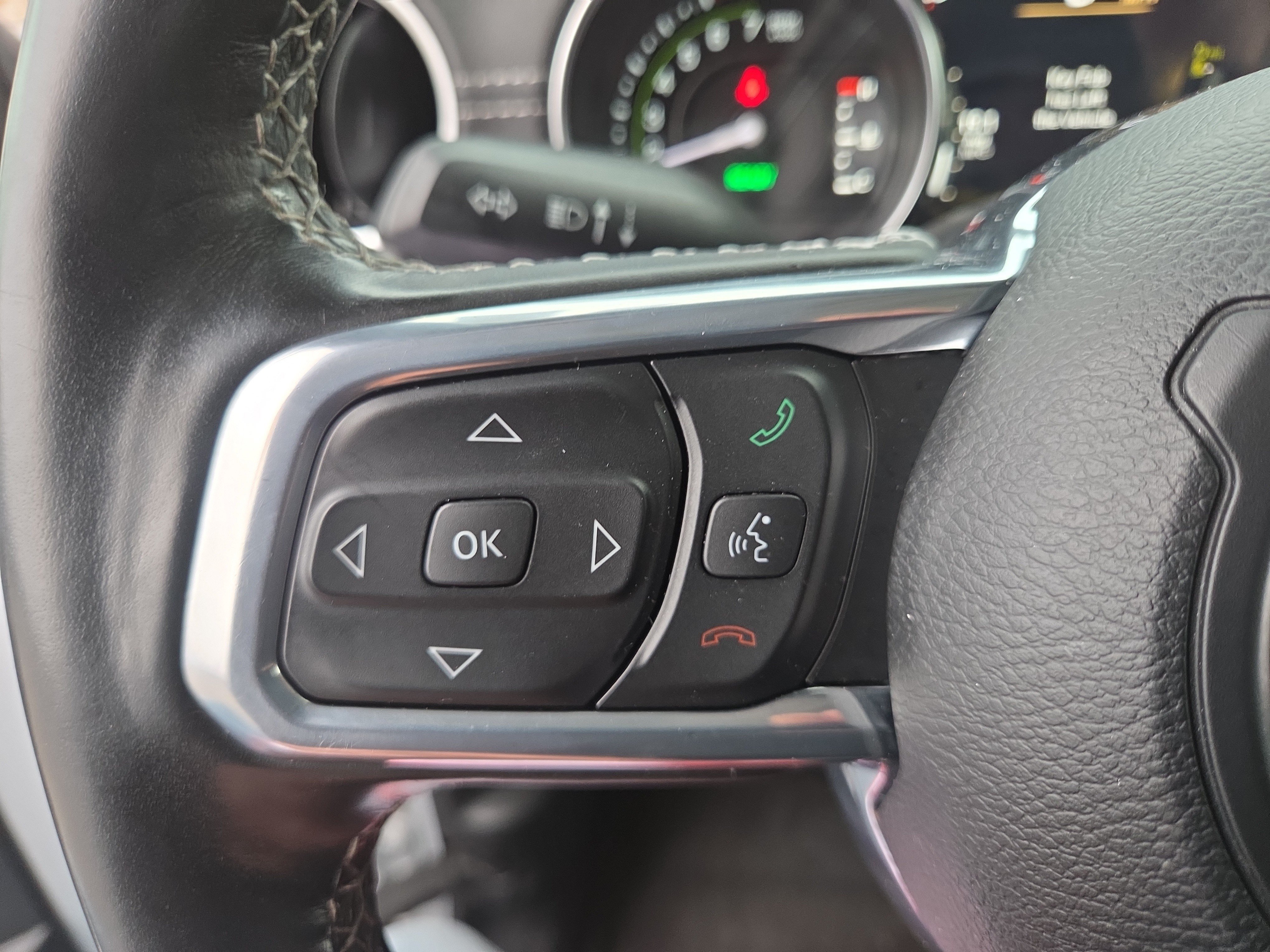 Certified 2023 Jeep Wrangler Unlimited Sahara w/ Cold Weather Group AWD/4WD image 29