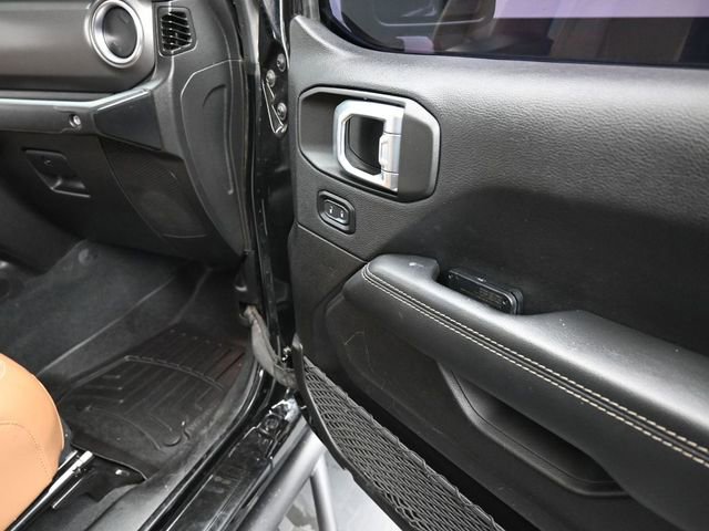 Used 2022 Jeep Gladiator Rubicon w/ Trailer Tow Package AWD/4WD image 23