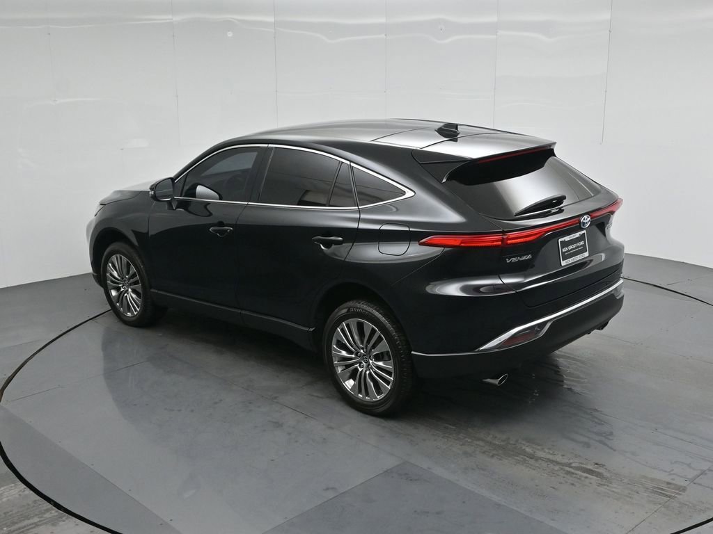 Used 2024 Toyota Venza Limited image 45