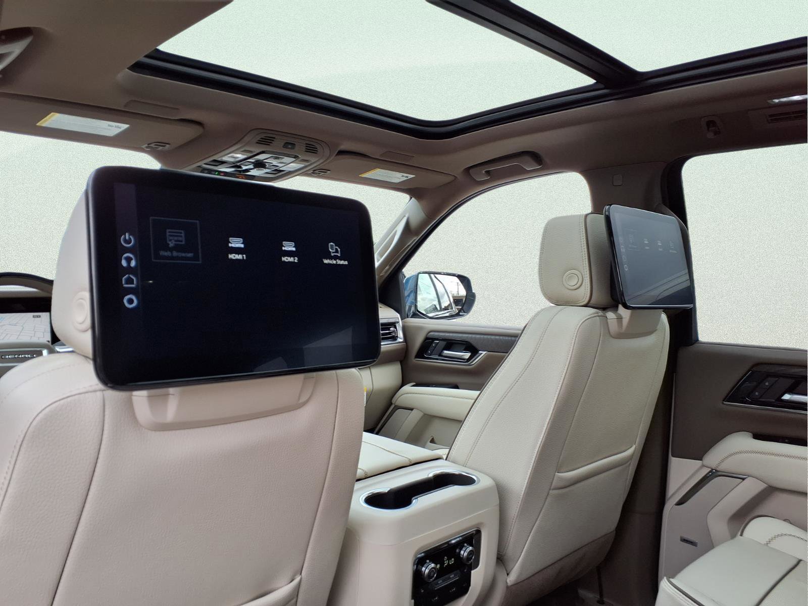 New 2026 GMC Yukon XL Denali image 12