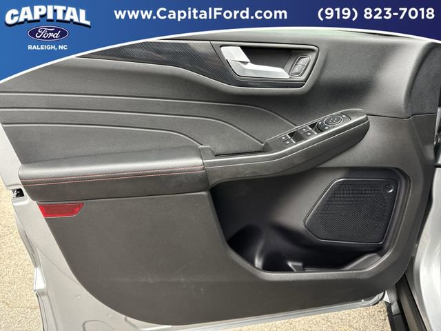 Used 2023 Ford Escape ST-Line w/ Tech Pack #1 image 19