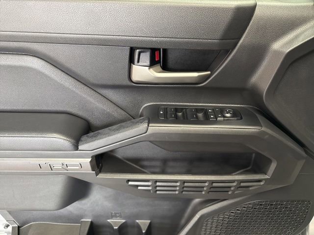 Used 2024 Toyota Tacoma TRD Off-Road image 22