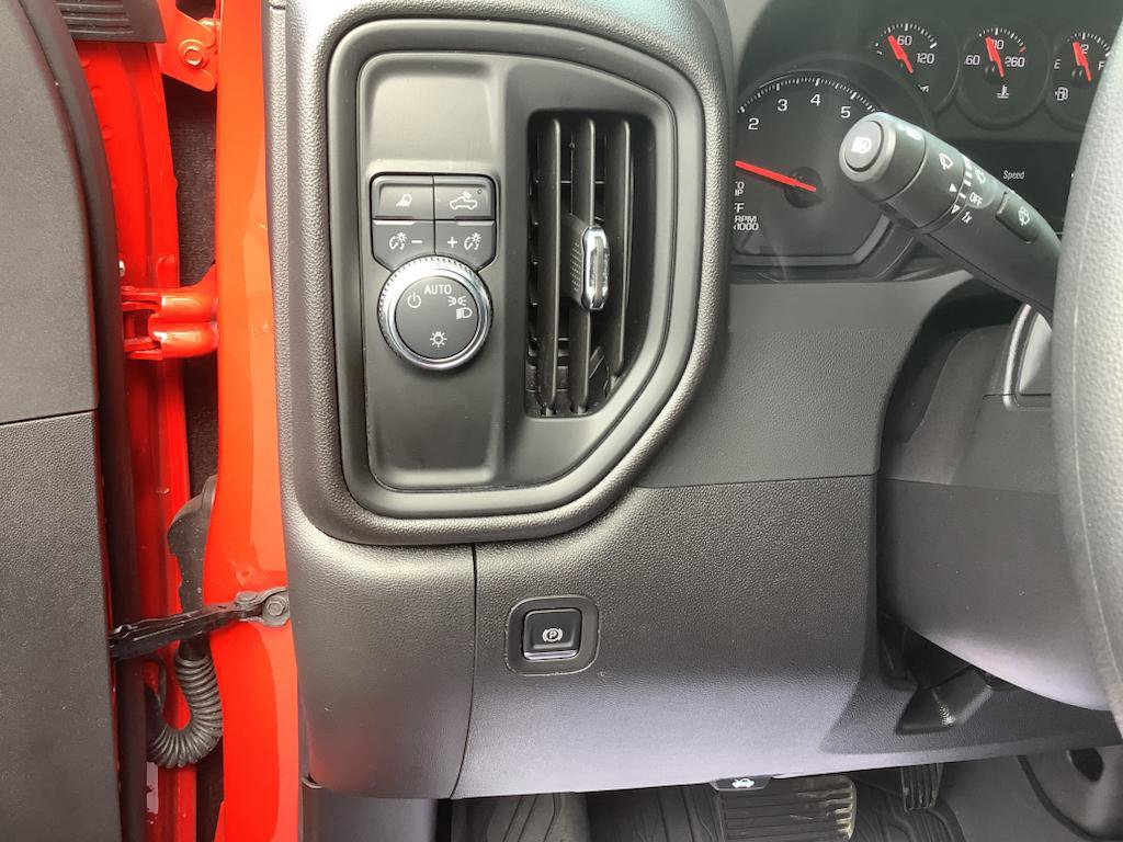 Used 2024 GMC Sierra 1500 Pro w/ Pro Value Package image 11