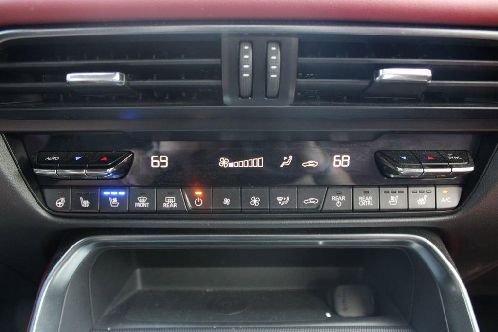 Used 2025 MAZDA CX-70 Plug-In Hybrid w/ Premium Plus image 31