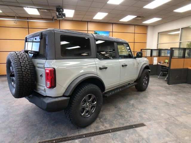 Used 2024 Ford Bronco Big Bend image 7