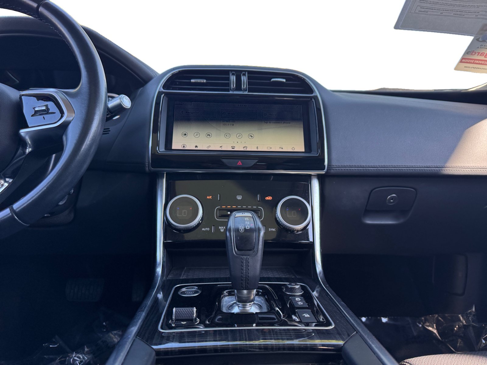 Used 2020 Jaguar XE S RWD image 11