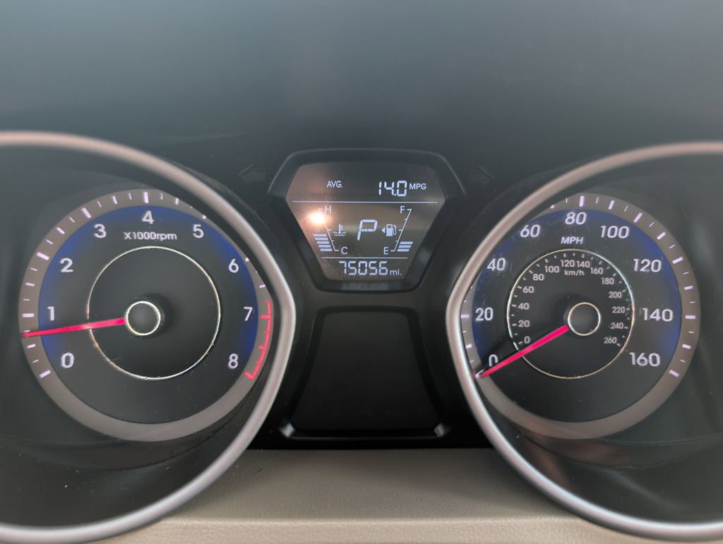 Used 2016 Hyundai Elantra SE FWD image 12