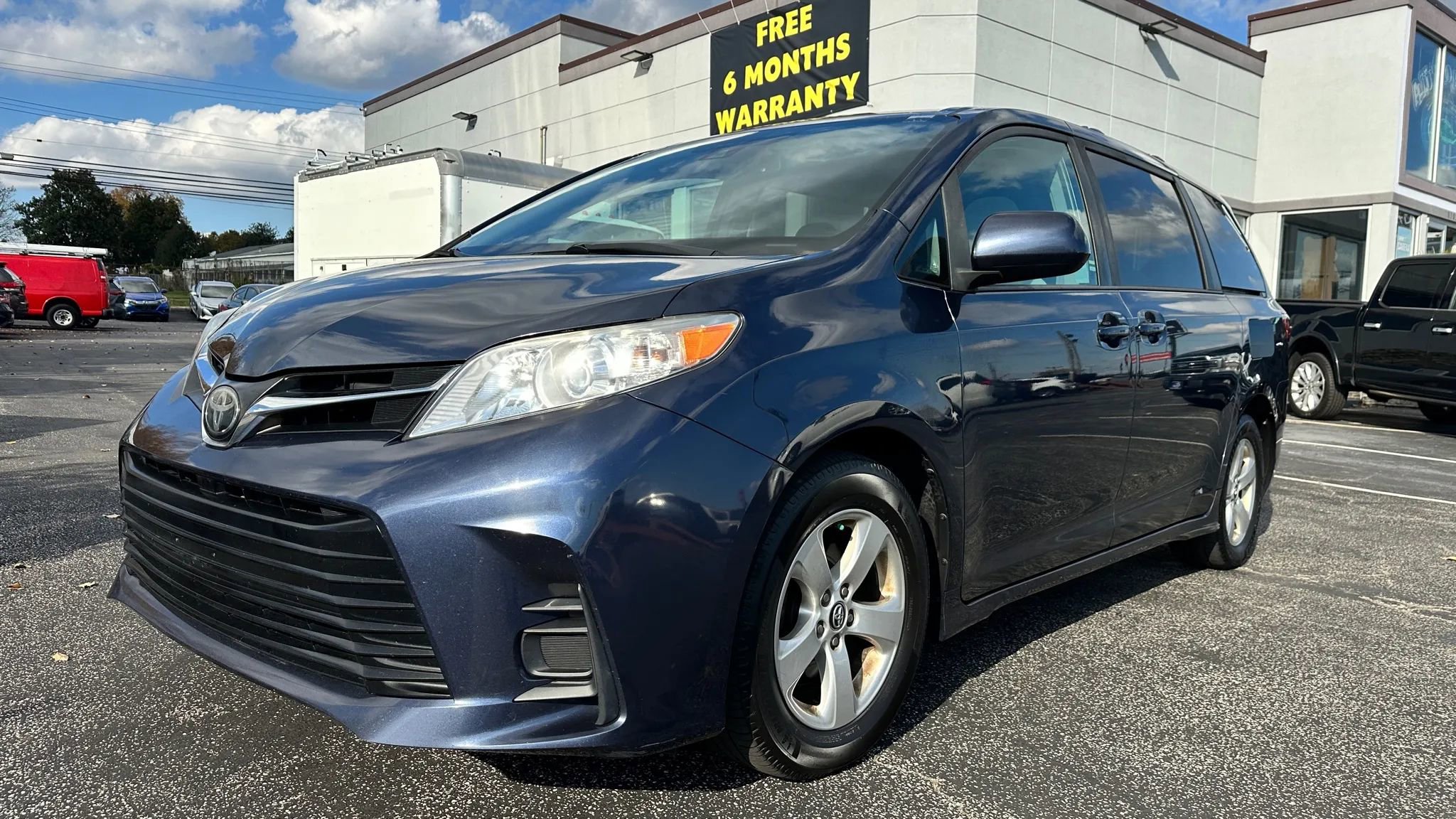 Used 2018 Toyota Sienna LE