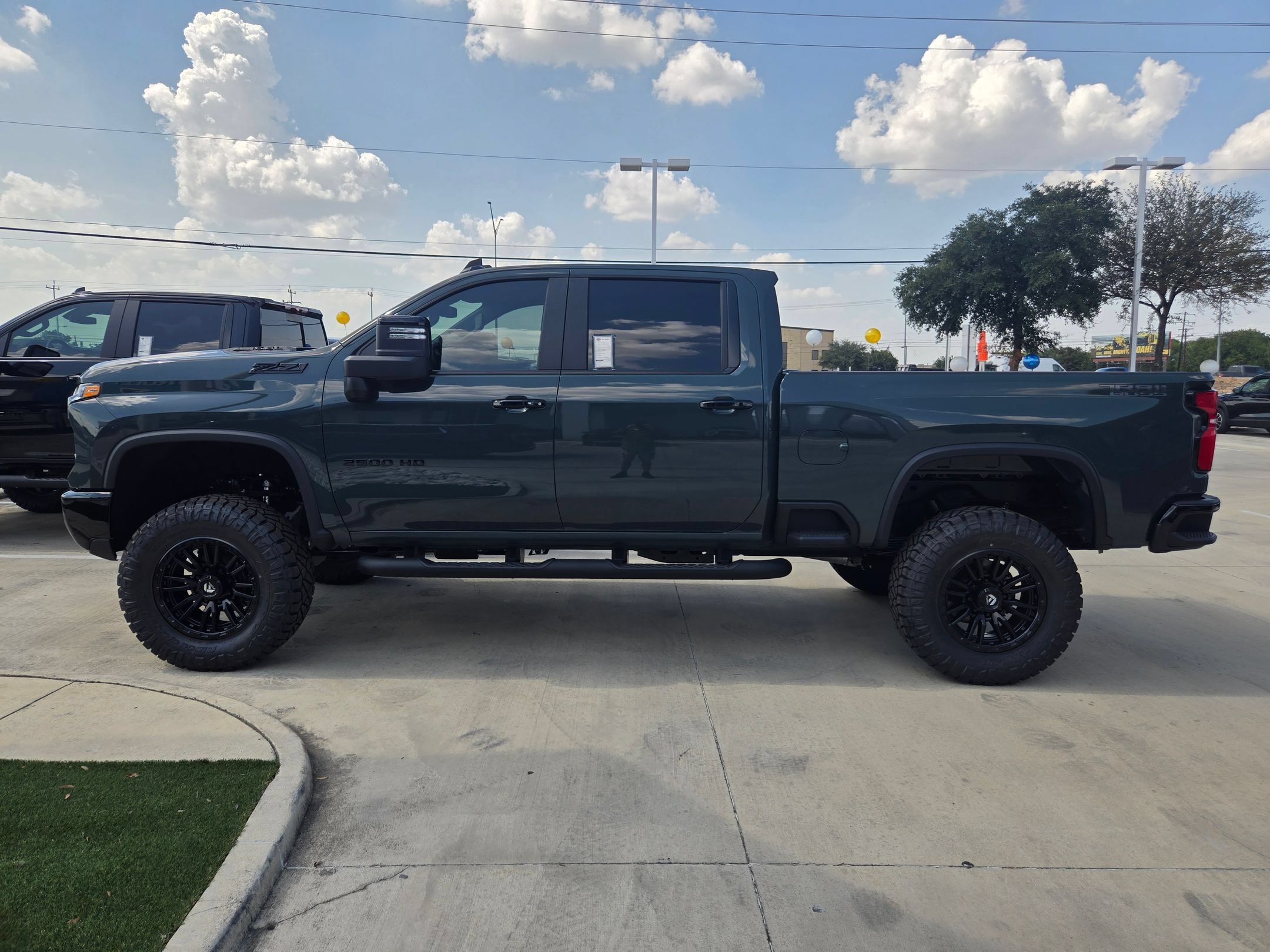 New 2026 Chevrolet Silverado 2500 LT w/ Trail Boss Package AWD/4WD image 4