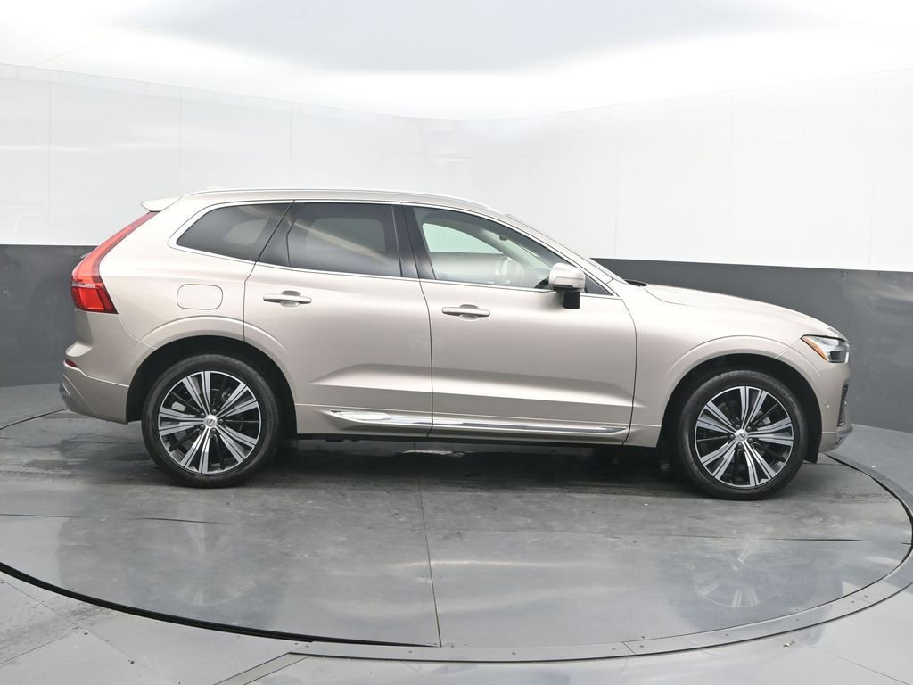 Certified 2023 Volvo XC60 B5 Plus image 8