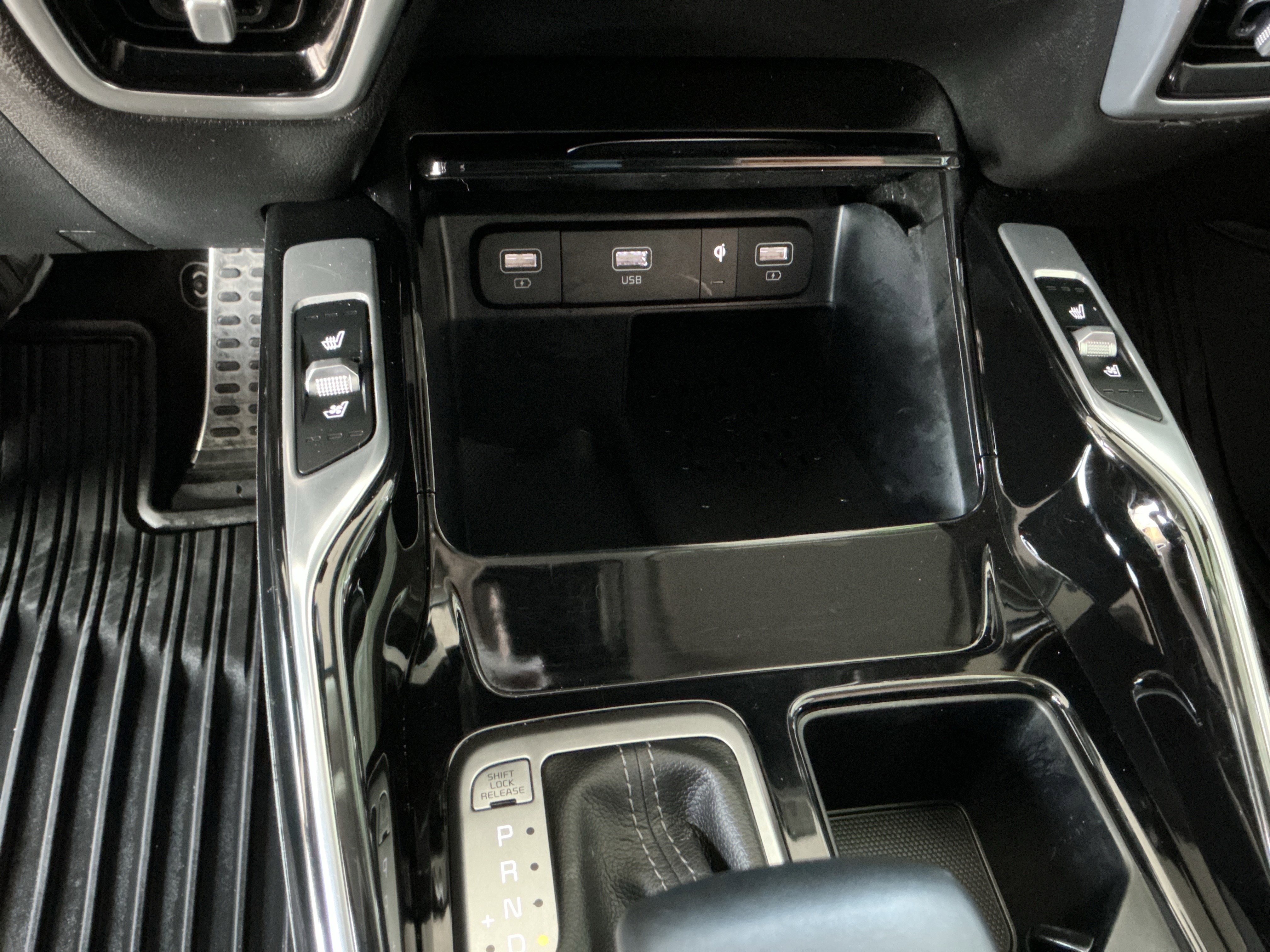 Used 2022 Kia Sorento SX Prestige w/ Rust Color Package image 27