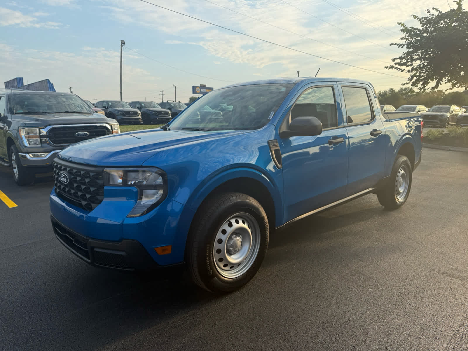 Used 2025 Ford Maverick XL w/ 4K Tow Package AWD/4WD image 23