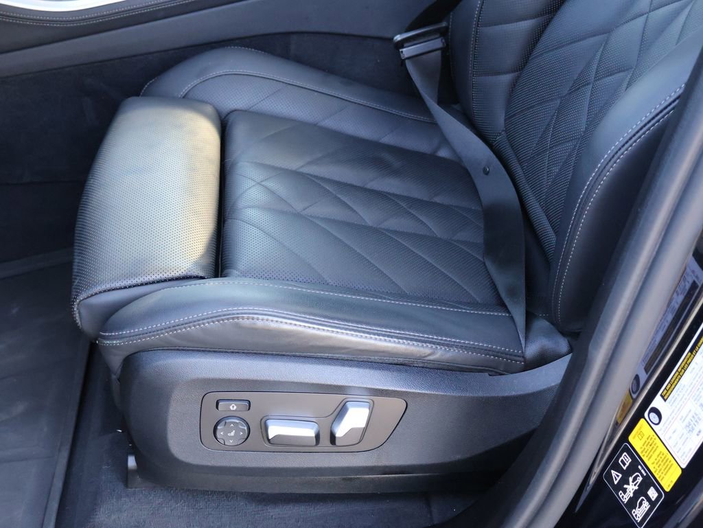 Used 2023 BMW X5 xDrive40i w/ M Sport Package image 43
