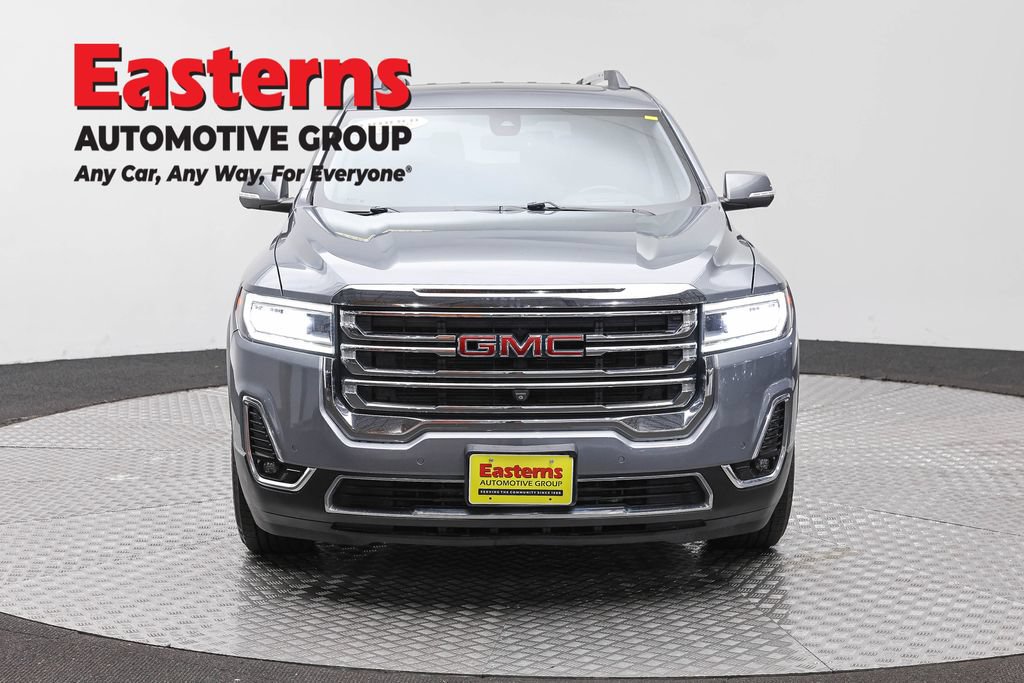 Used 2020 GMC Acadia SLT w/ Driver Alert Package II FWD image 2
